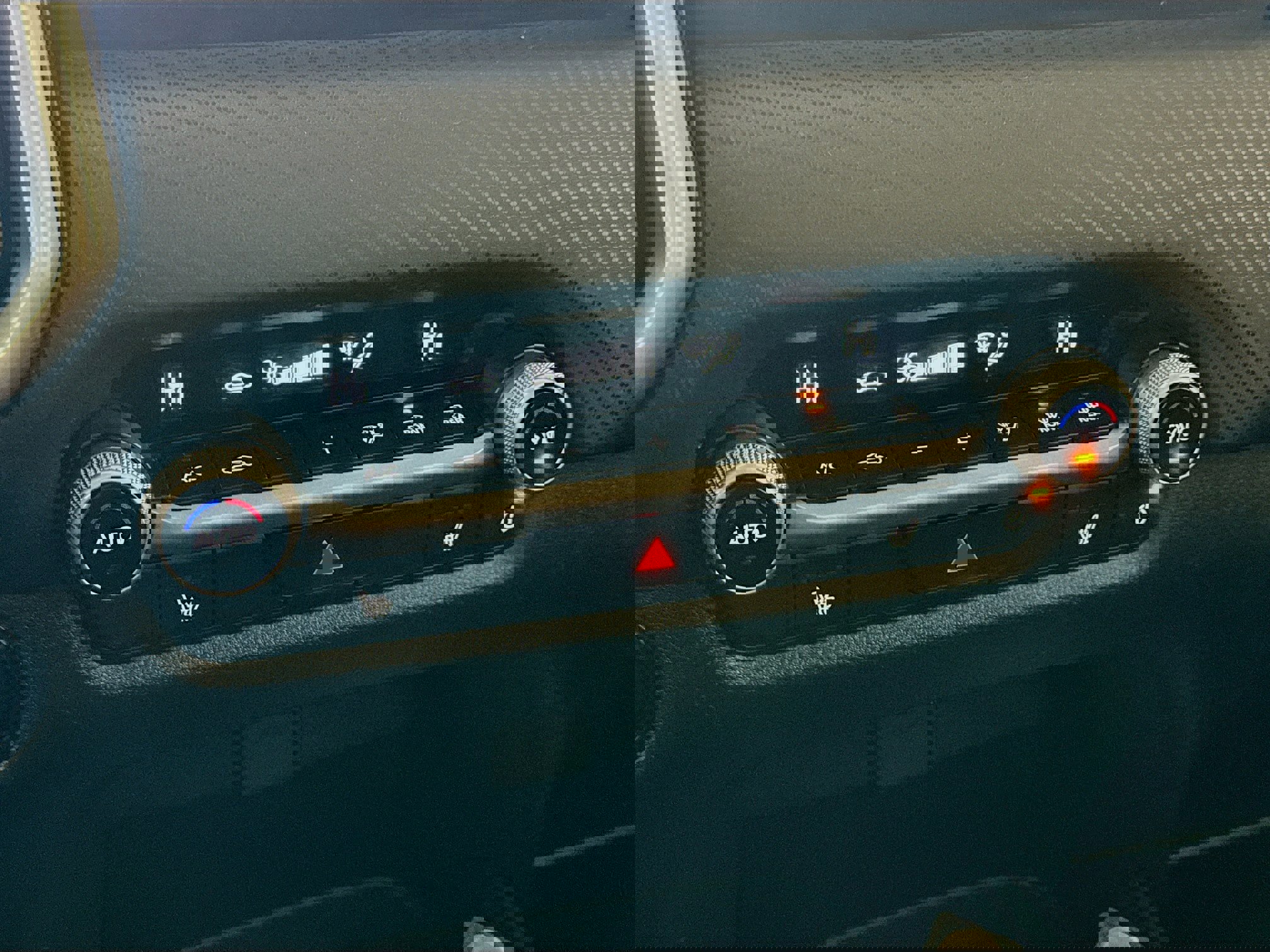 Used 2025 MAZDA CX-50 AWD 2.5 S w/ Premium Package image 20