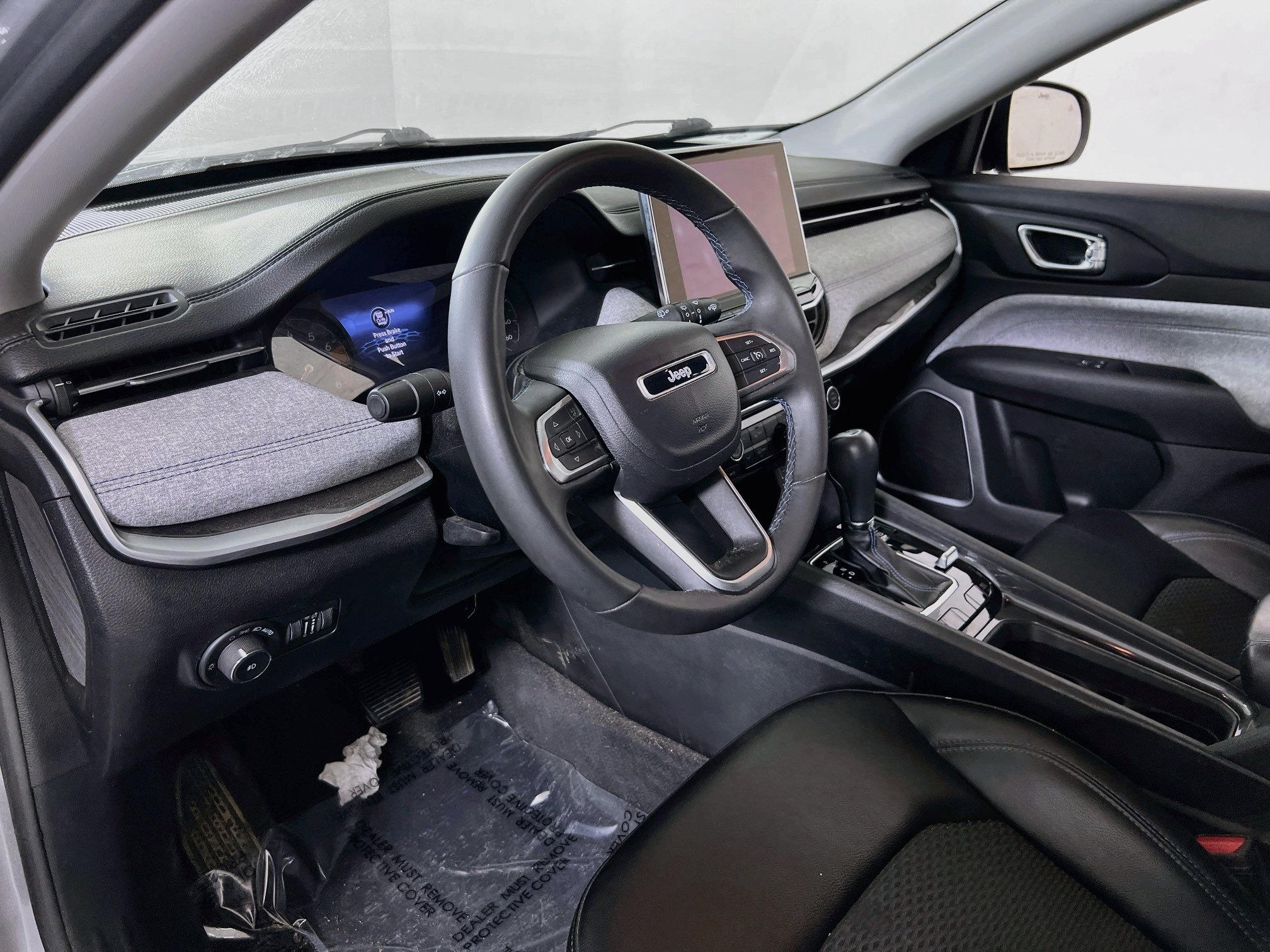Used 2022 Jeep Compass Latitude AWD/4WD image 9