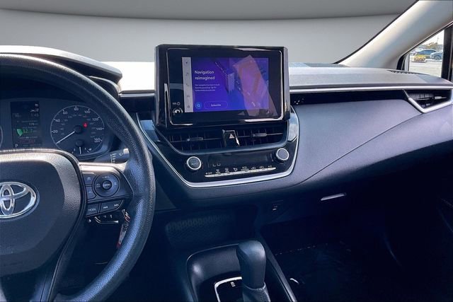 Used 2023 Toyota Corolla LE image 9