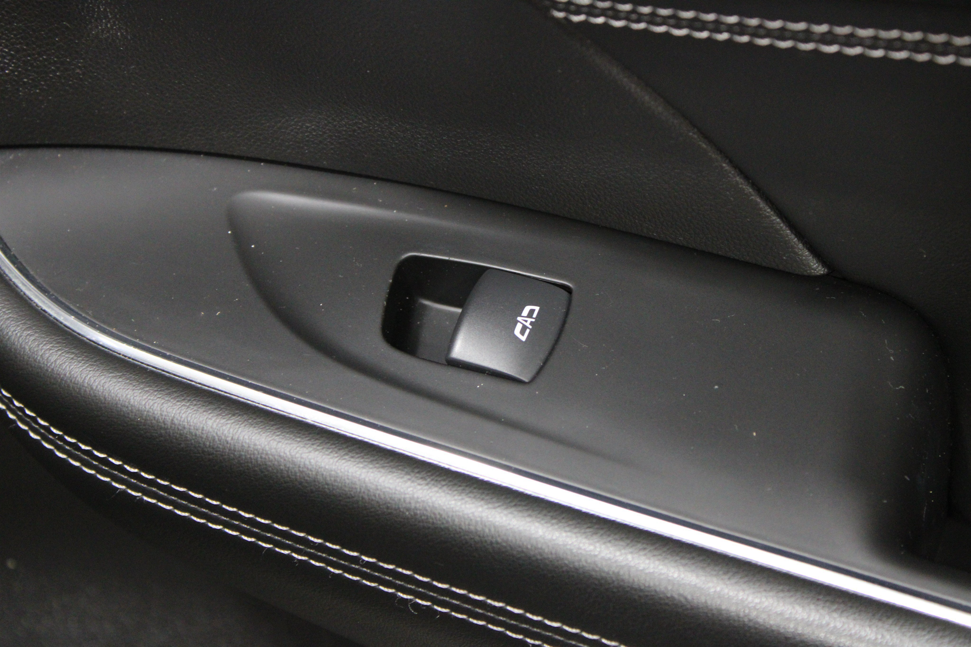 Used 2023 Buick Envision Essence FWD image 23