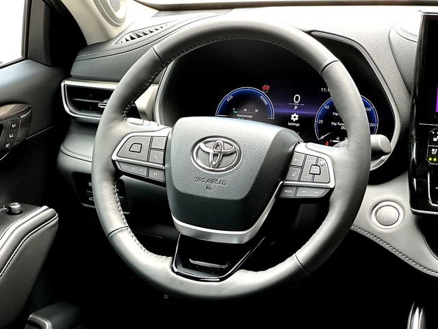 New 2026 Toyota Highlander Limited AWD/4WD image 24