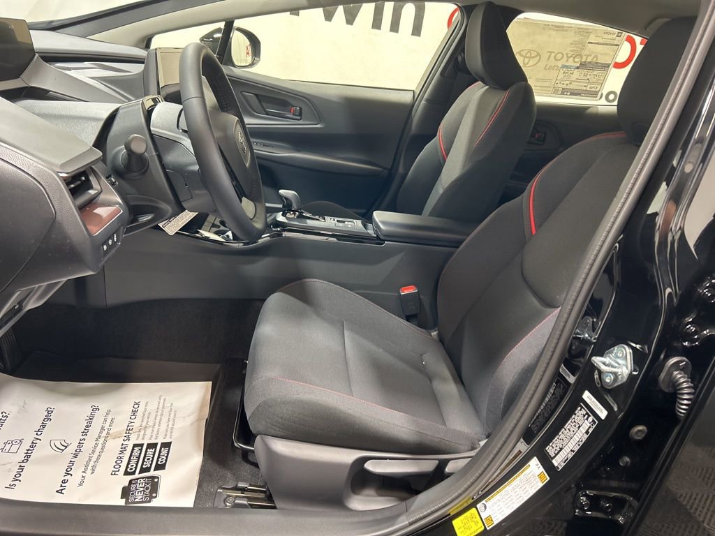 New 2026 Toyota Prius Plug-In Hybrid FWD image 24