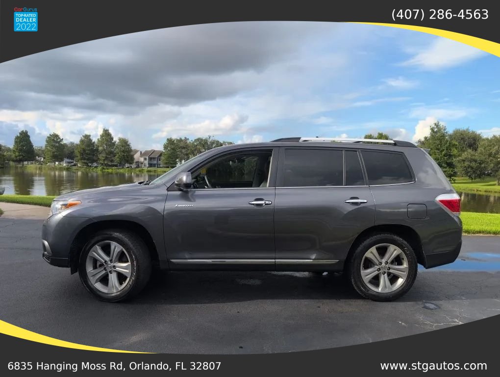 Used 2013 Toyota Highlander Limited FWD image 2