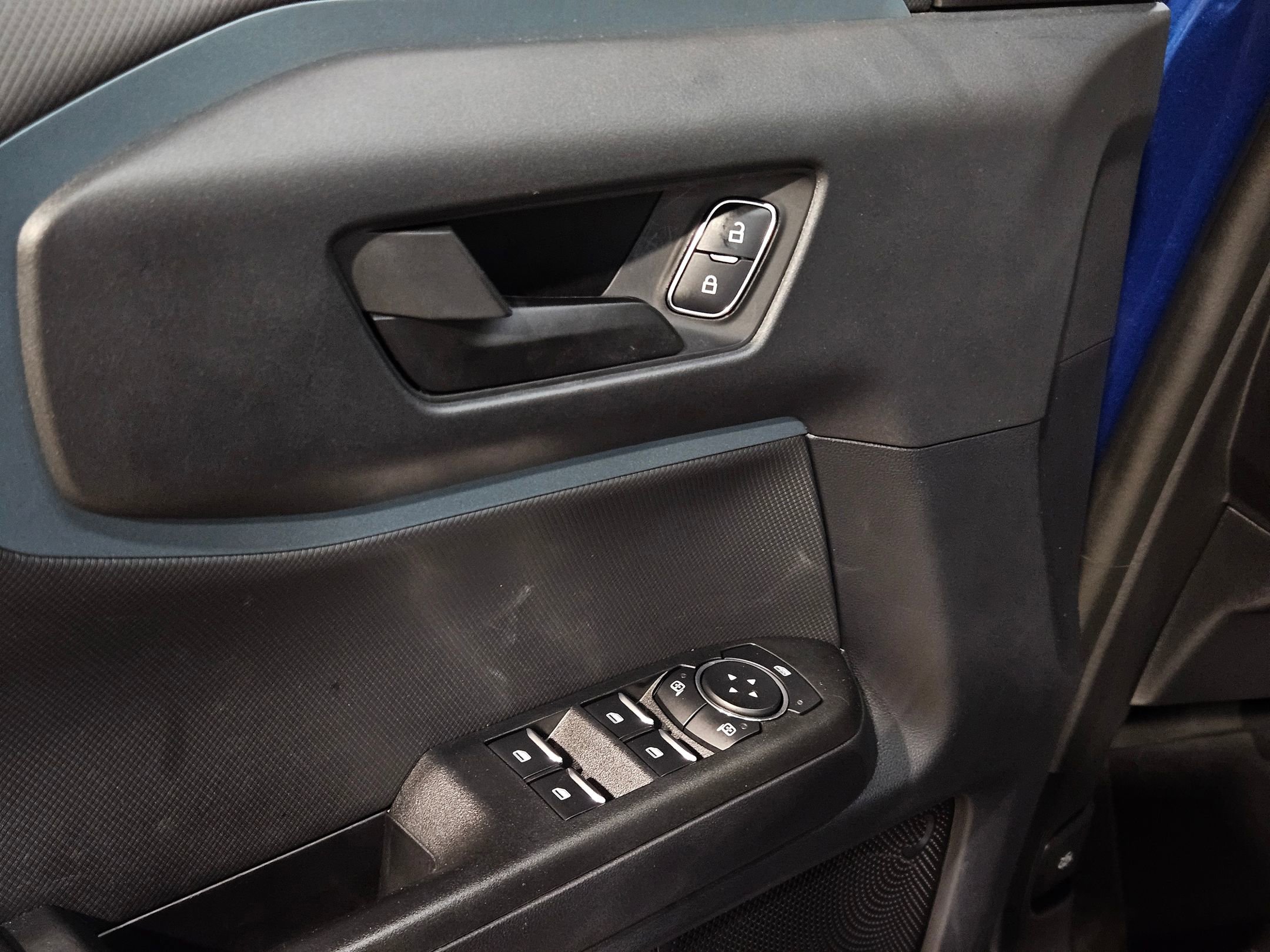 Used 2023 Ford Bronco Sport Badlands image 21