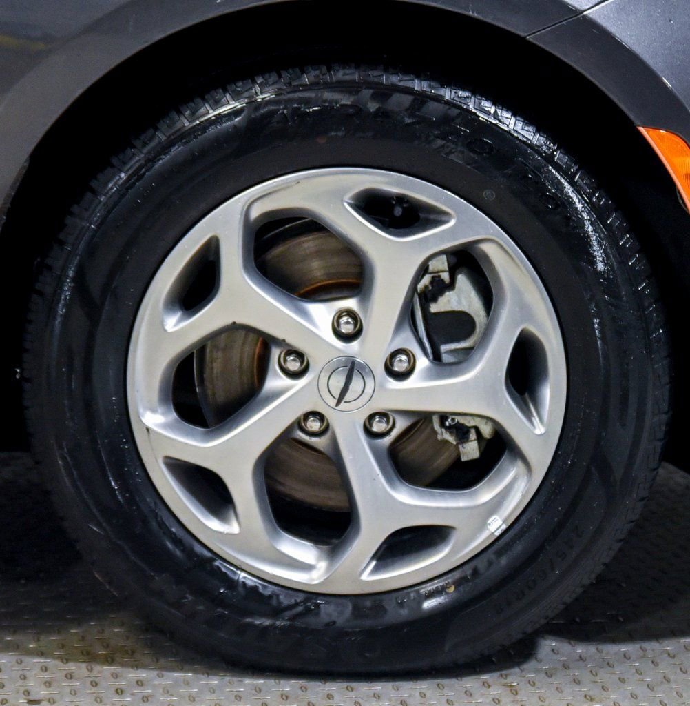 Used 2023 Chrysler Pacifica Limited FWD image 13