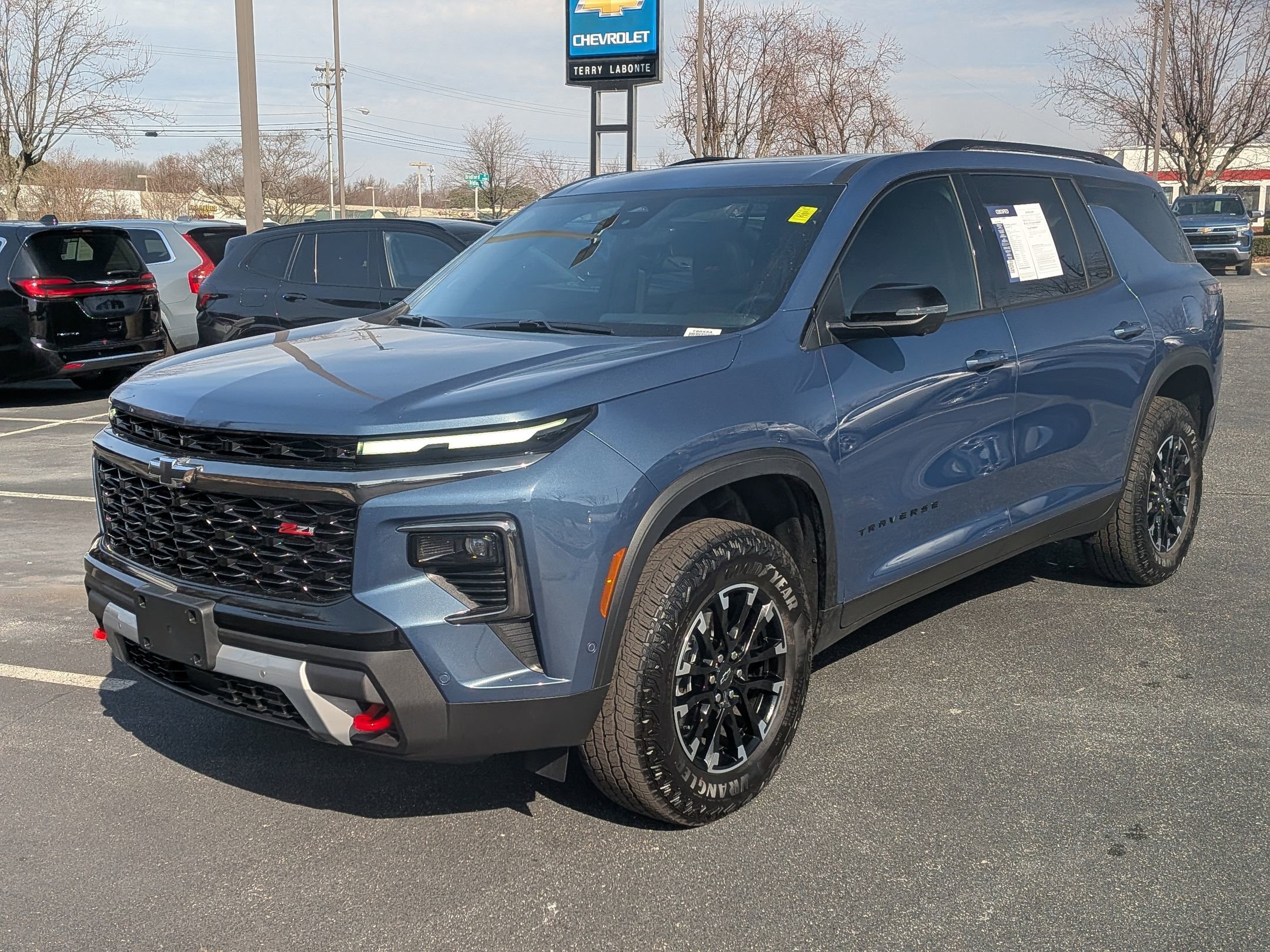 Certified 2026 Chevrolet Traverse Z71 w/ Enhanced Driving Package image 5