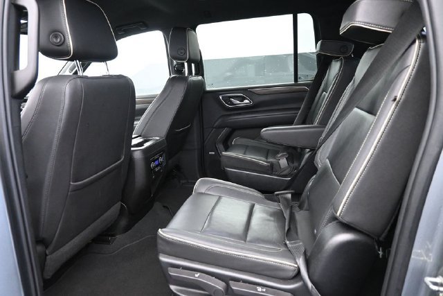 Used 2023 Chevrolet Suburban Premier AWD/4WD image 16