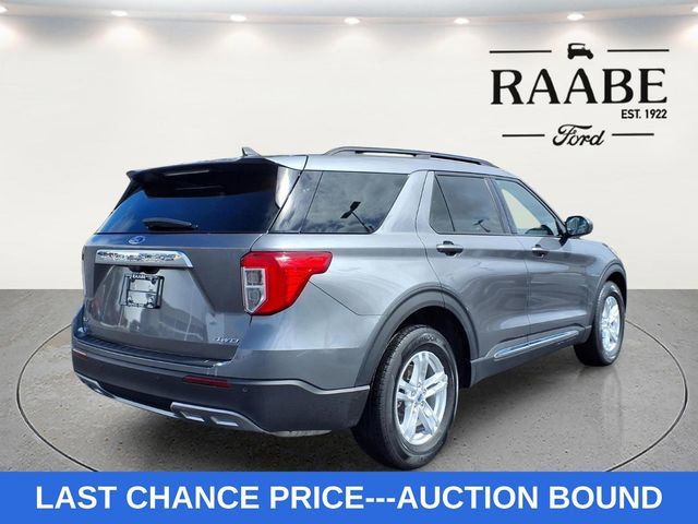 Used 2023 Ford Explorer XLT w/ Equipment Group 202A AWD/4WD image 7