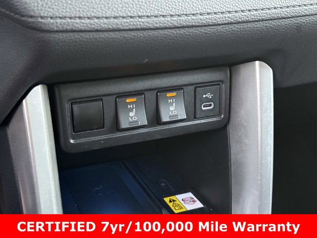 Used 2023 Toyota Corolla Cross XLE image 22