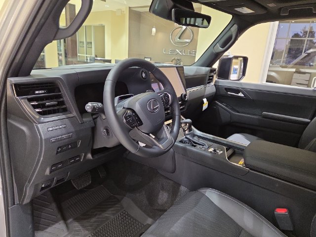 New 2026 Lexus GX 550 AWD/4WD image 14