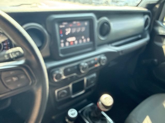 Used 2022 Jeep Gladiator Sport w/ Trailer Tow Package AWD/4WD image 16