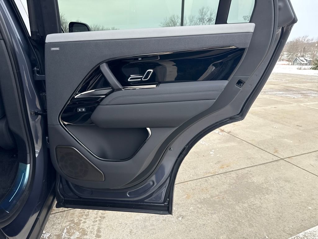 New 2026 Land Rover Range Rover Sport image 17