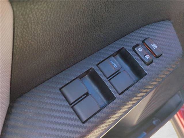 Used 2013 Toyota RAV4 XLE image 9