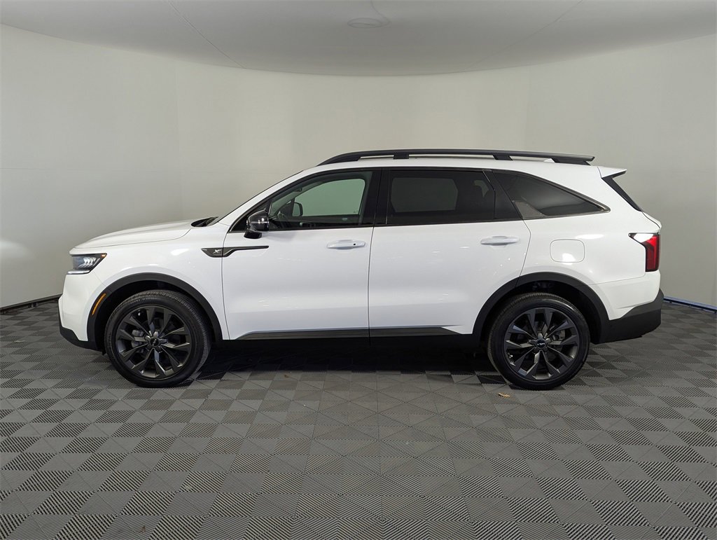 Used 2023 Kia Sorento X-Line EX image 4