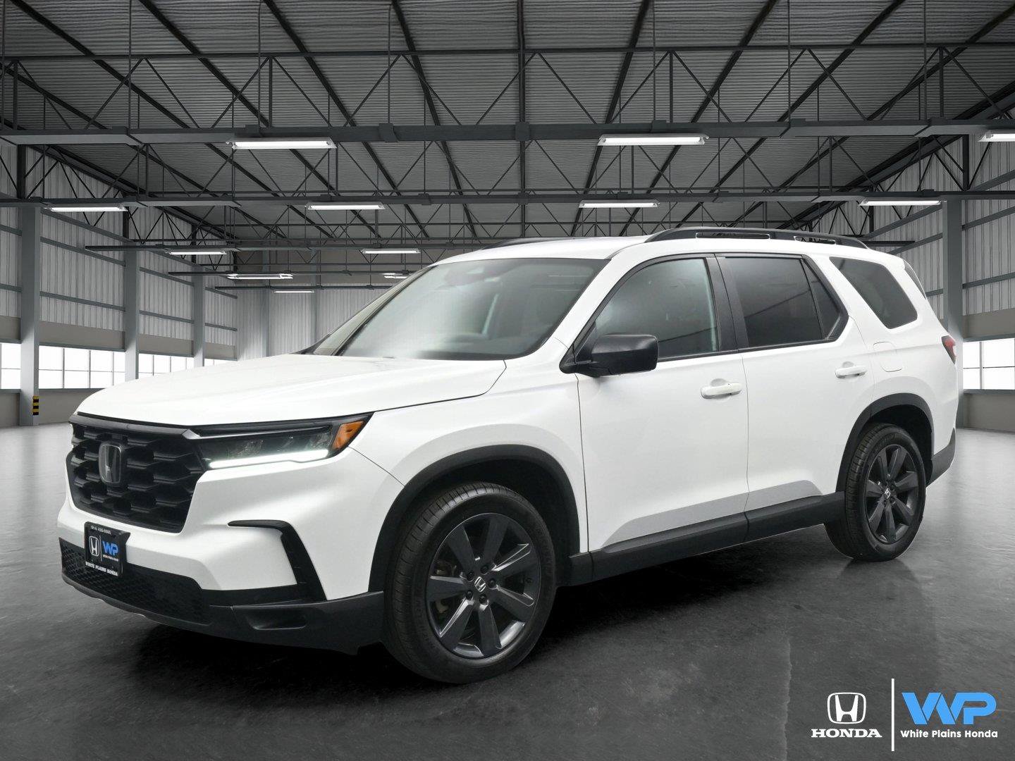Certified 2025 Honda Pilot Sport image 1