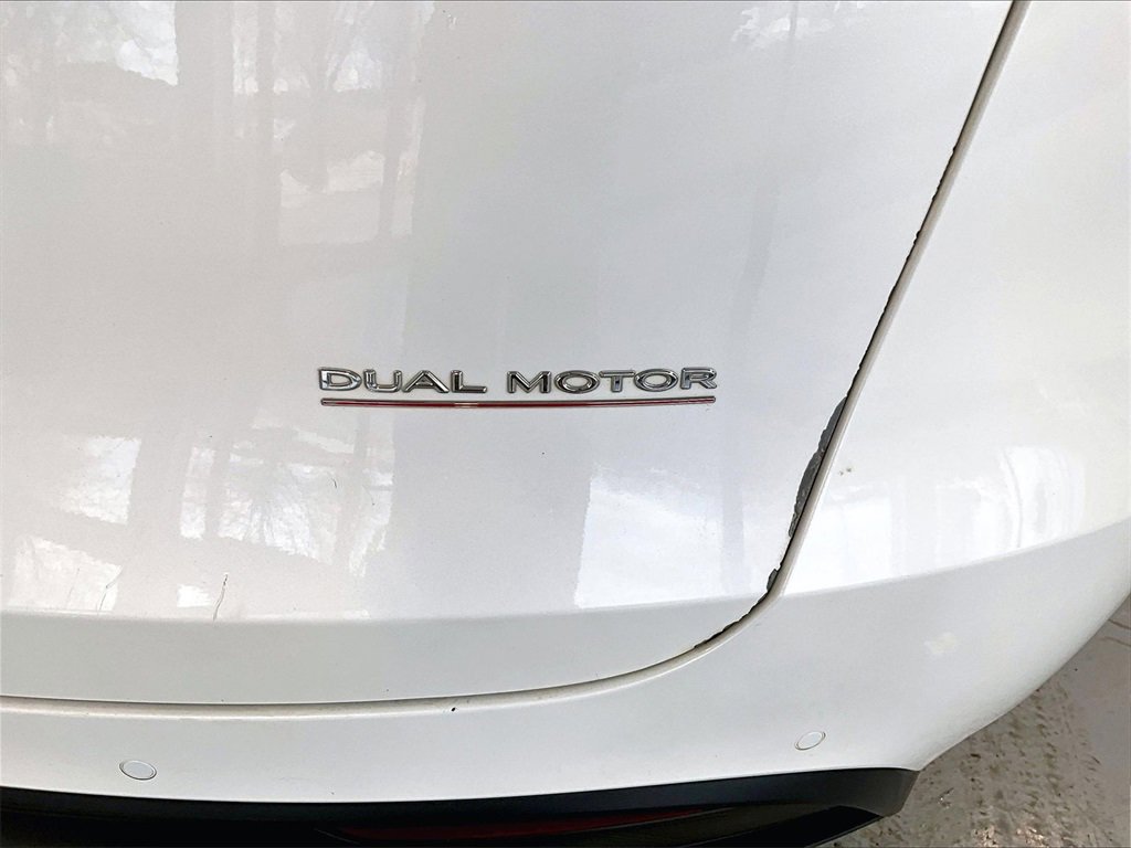 Used 2022 Tesla Model Y Performance image 27