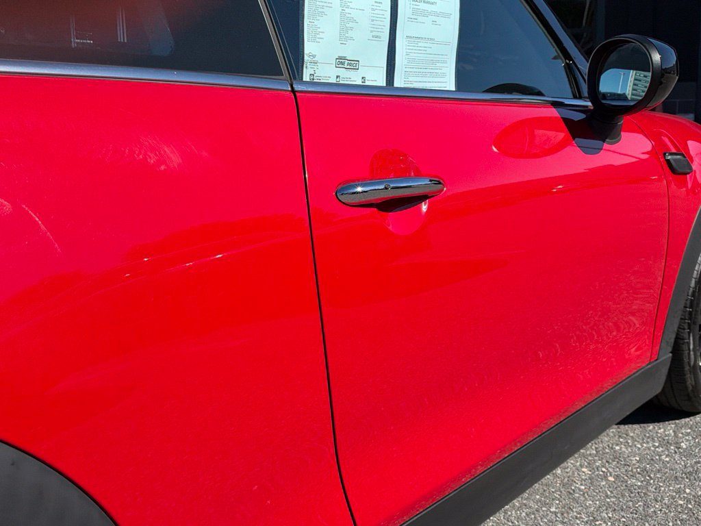 Used 2024 MINI Cooper 2-Door Hardtop FWD image 12