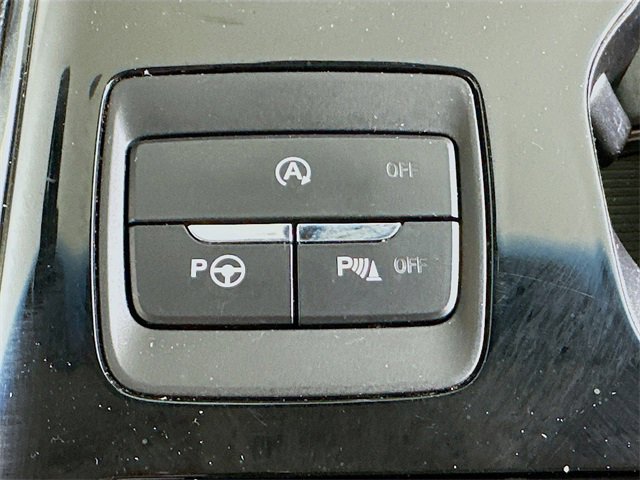 Used 2019 Ford Edge Titanium w/ Equipment Group 301A image 20