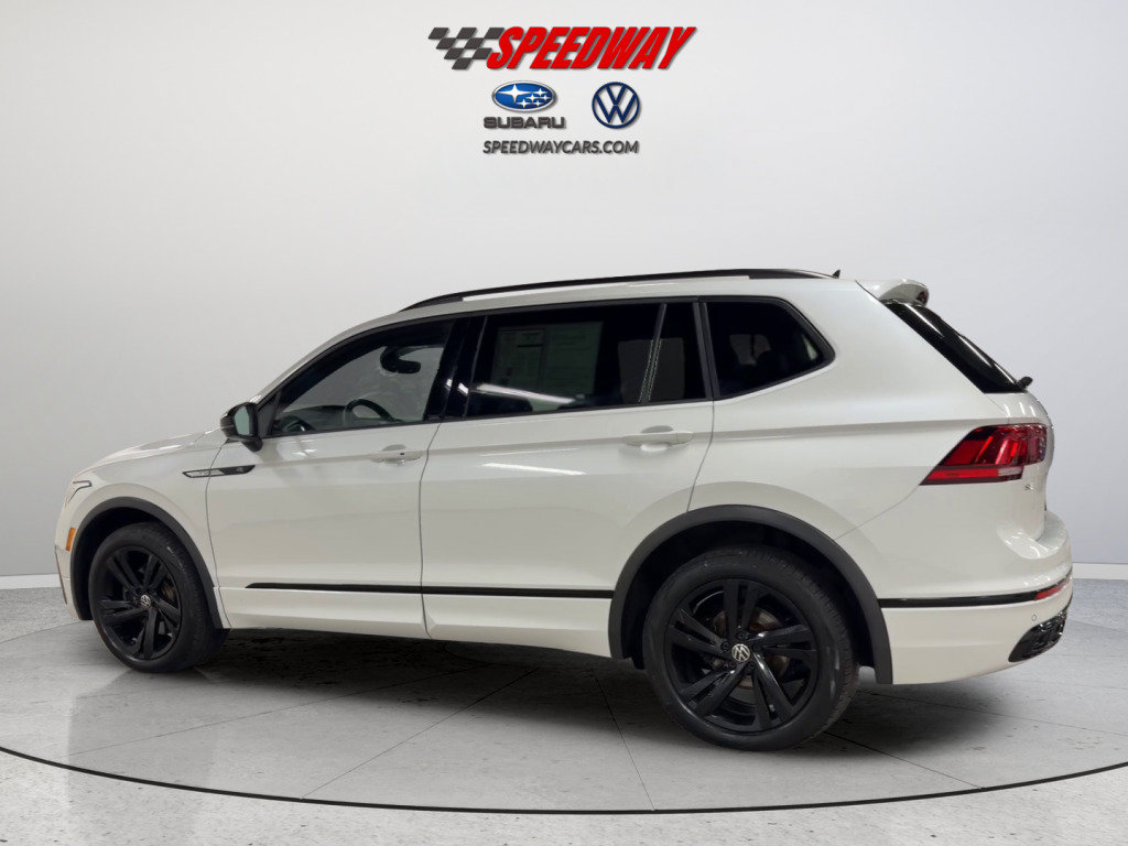 Certified 2023 Volkswagen Tiguan SE R-Line AWD/4WD image 9