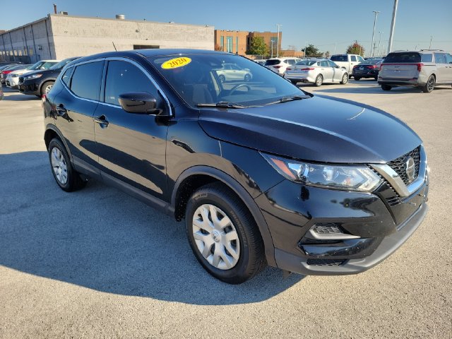 Used 2020 Nissan Rogue Sport S FWD image 2