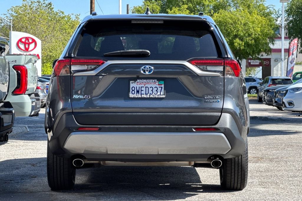 Certified 2021 Toyota RAV4 Limited AWD/4WD image 4