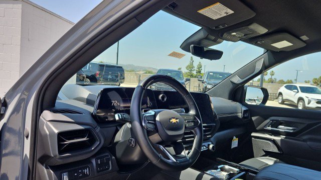 Used 2025 Chevrolet Silverado EV LT w/ LT Premium Package image 10