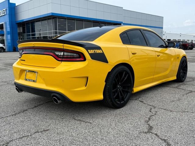 Used 2017 Dodge Charger R/T image 5