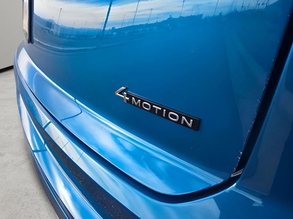 Used 2025 Volkswagen Atlas Cross Sport SEL Premium R-Line image 11