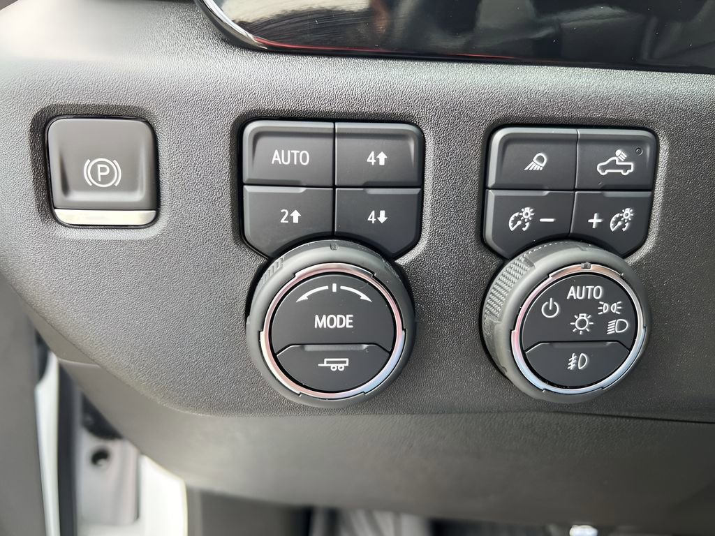 Certified 2024 Chevrolet Silverado 1500 LTZ image 18