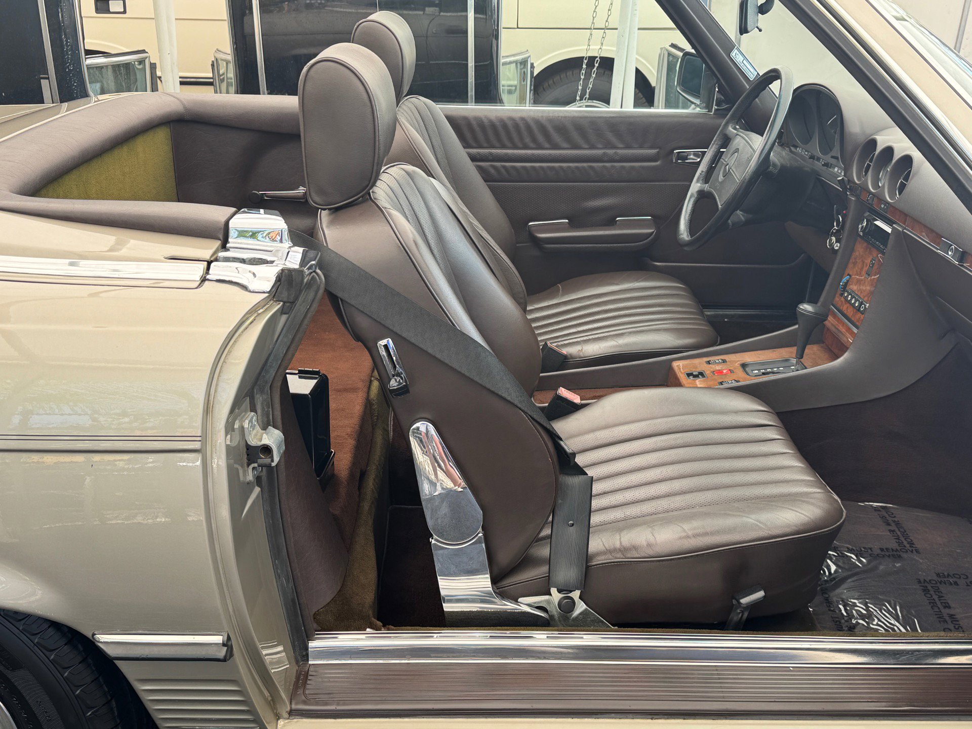 Used 1988 Mercedes-Benz 560 SL image 13