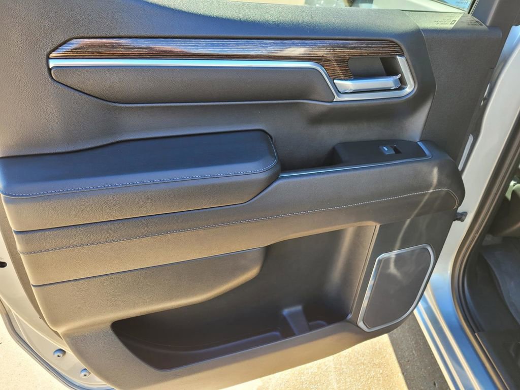 Used 2023 GMC Sierra 1500 SLE image 14