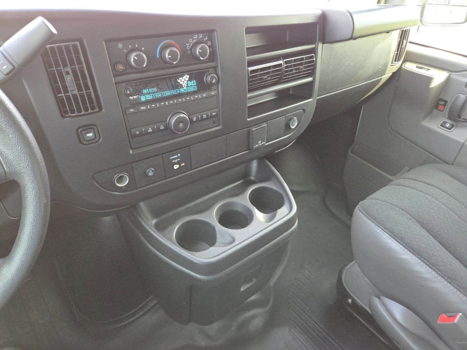 Used 2023 Chevrolet Express 2500 w/ Driver Convenience Package image 28