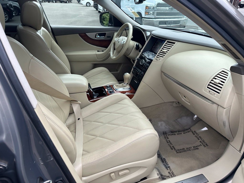 Used 2012 INFINITI FX35 AWD w/ Premium Pkg image 12