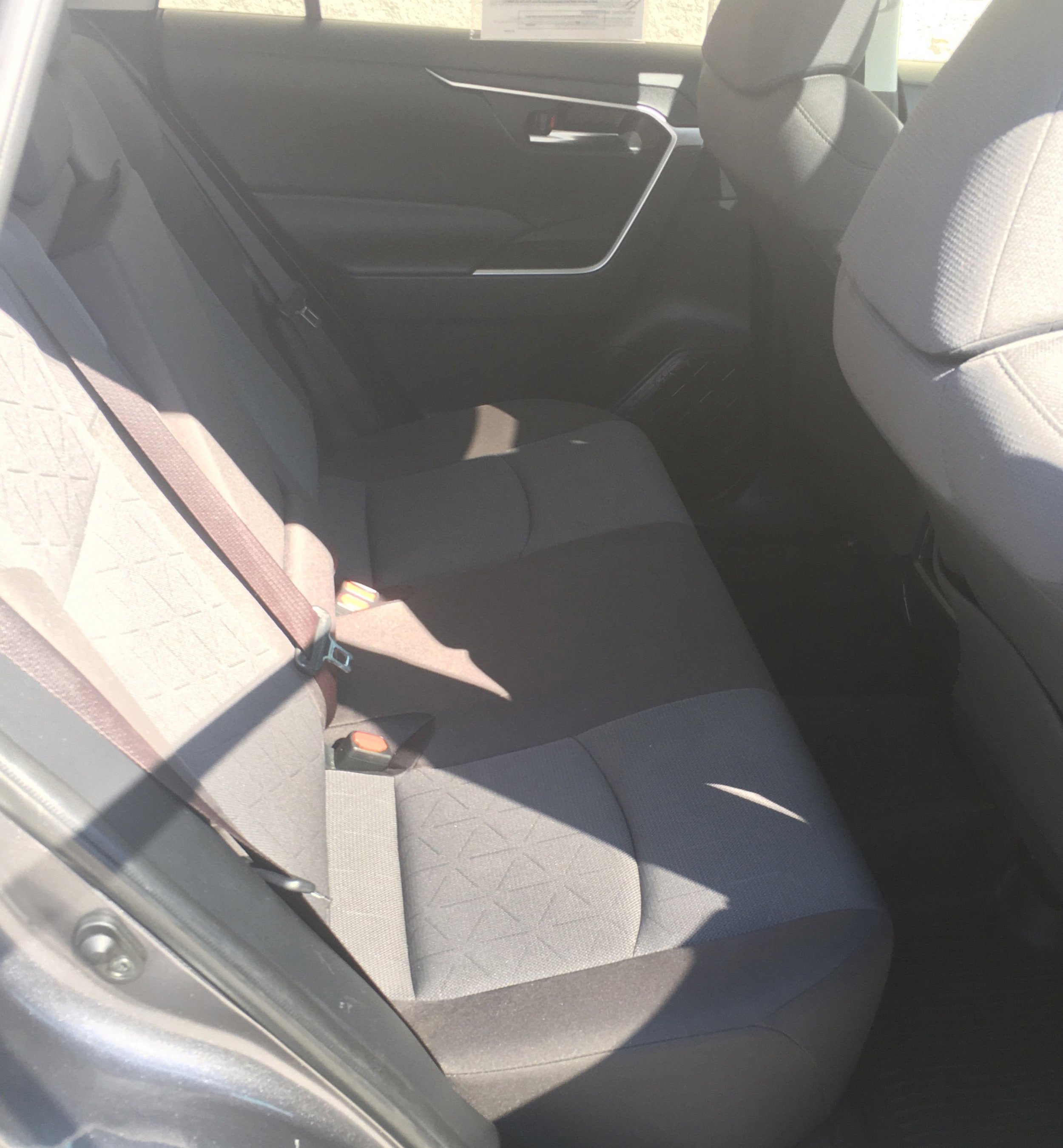 Used 2020 Toyota RAV4 XLE w/ Convenience Package AWD/4WD image 5
