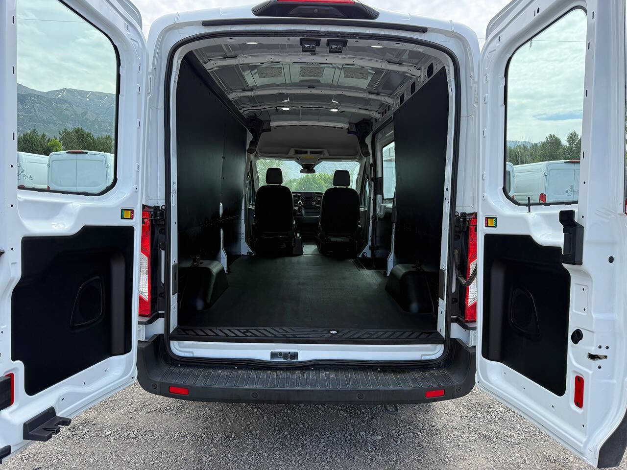 Used 2020 Ford Transit 250 Medium Roof w/ Load Area Protection Package RWD image 20