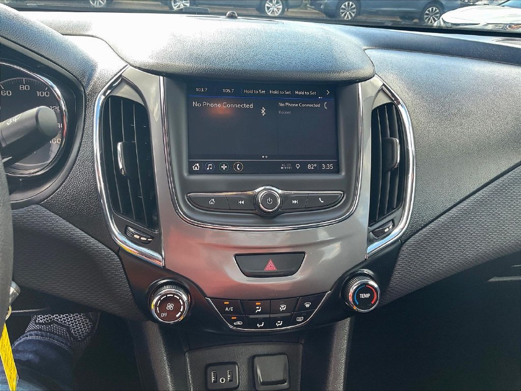 Used 2019 Chevrolet Cruze LS w/ LS Convenience Package FWD image 15