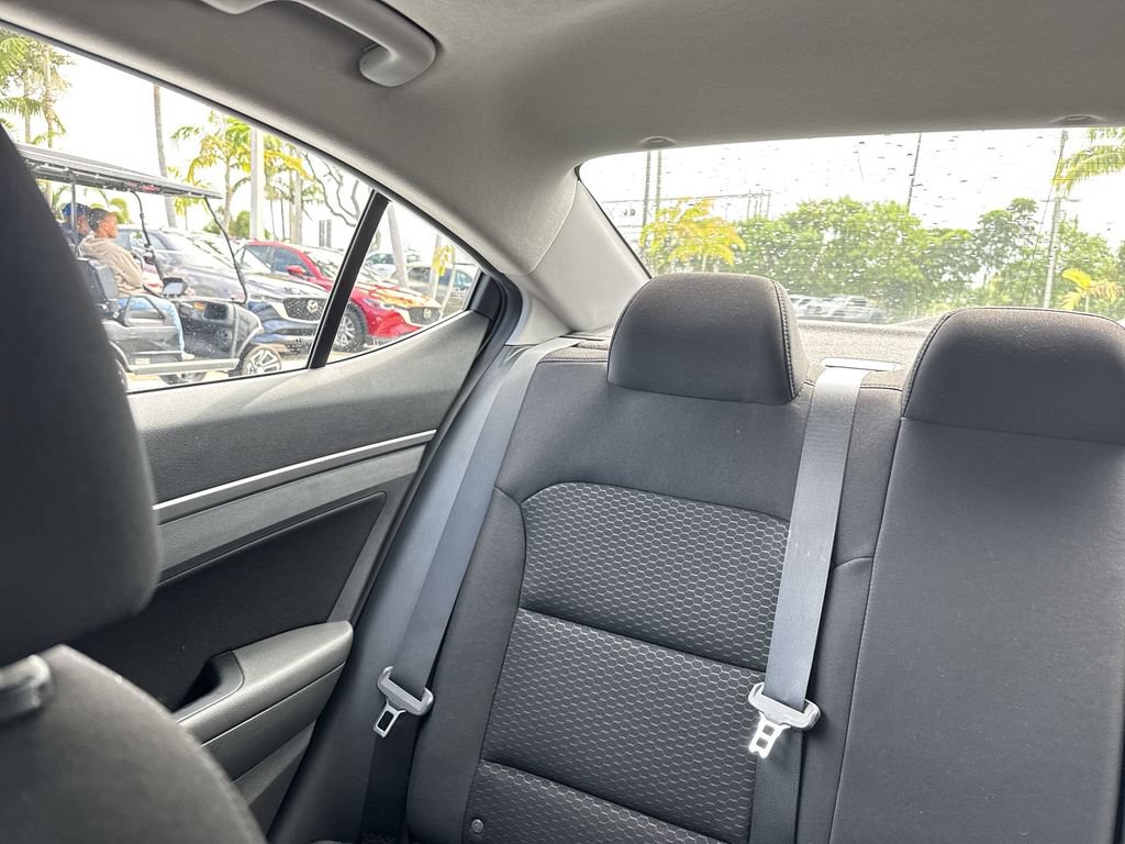 Used 2020 Hyundai Elantra Value Edition w/ Winter Weather Package FWD image 17