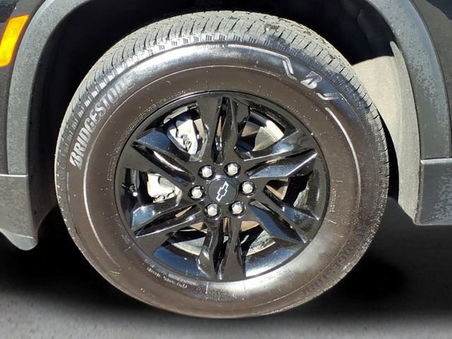 Used 2023 Chevrolet Traverse LT FWD image 10
