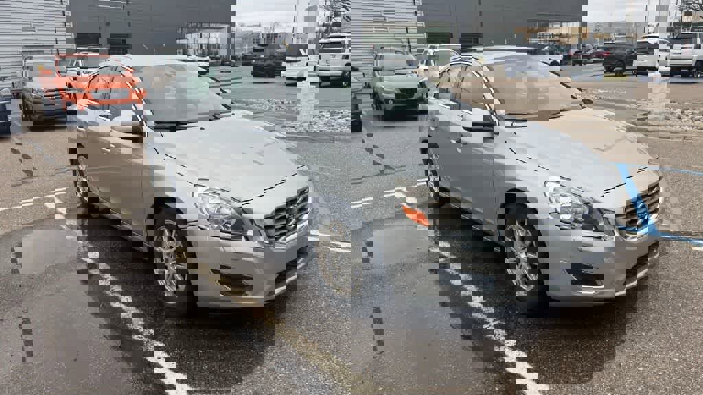 Used 2013 Volvo S60 T5 image 3