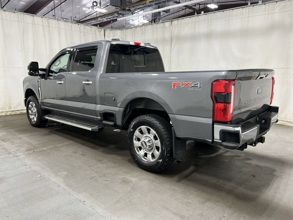 Used 2023 Ford F350 Lariat w/ Chrome Package AWD/4WD image 3