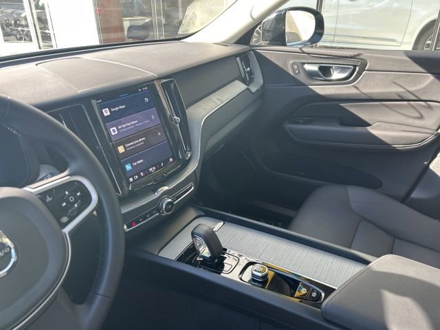 Certified 2025 Volvo XC60 B5 Plus image 19