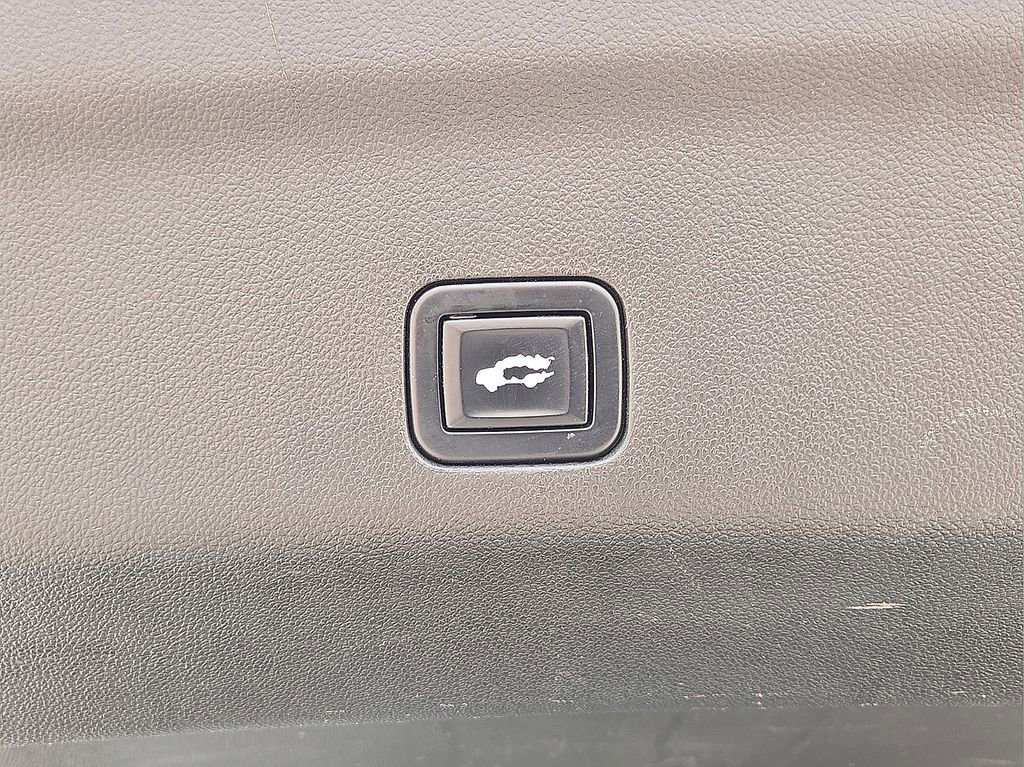 Used 2021 Chevrolet Suburban Z71 w/ Rear Media and Nav Package image 14