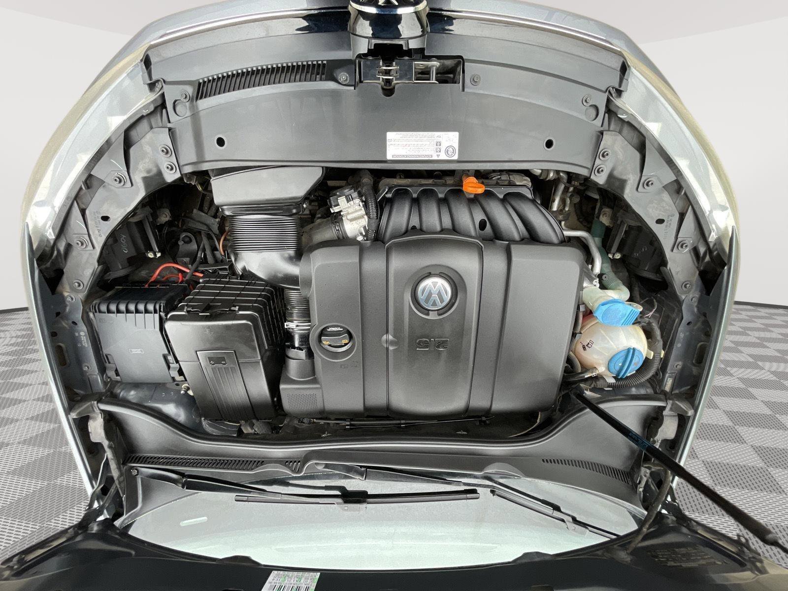 Used 2011 Volkswagen Jetta SE FWD image 24