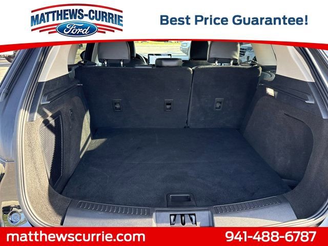 Used 2023 Lincoln Corsair FWD image 12