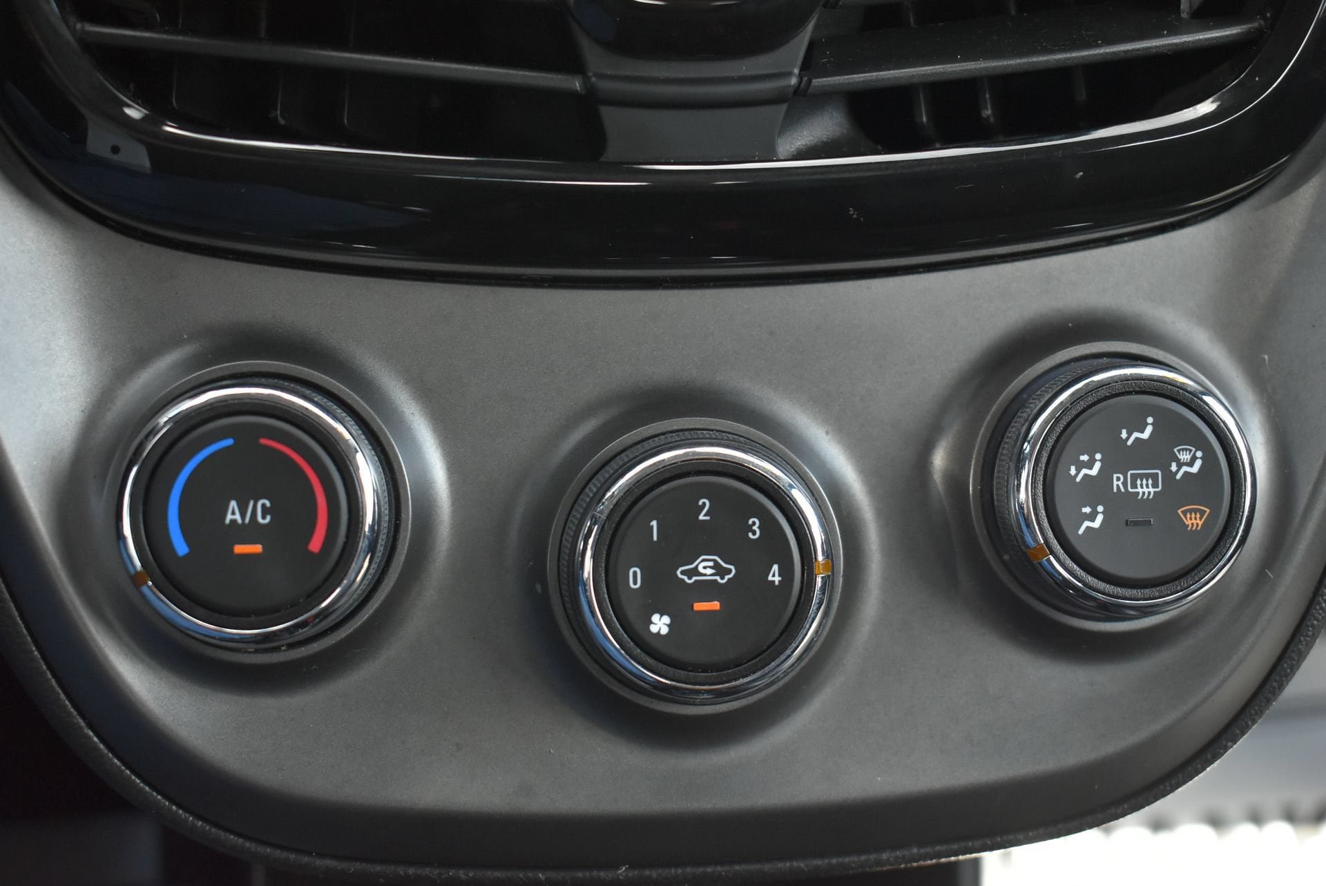 Used 2021 Chevrolet Spark ACTIV FWD image 25