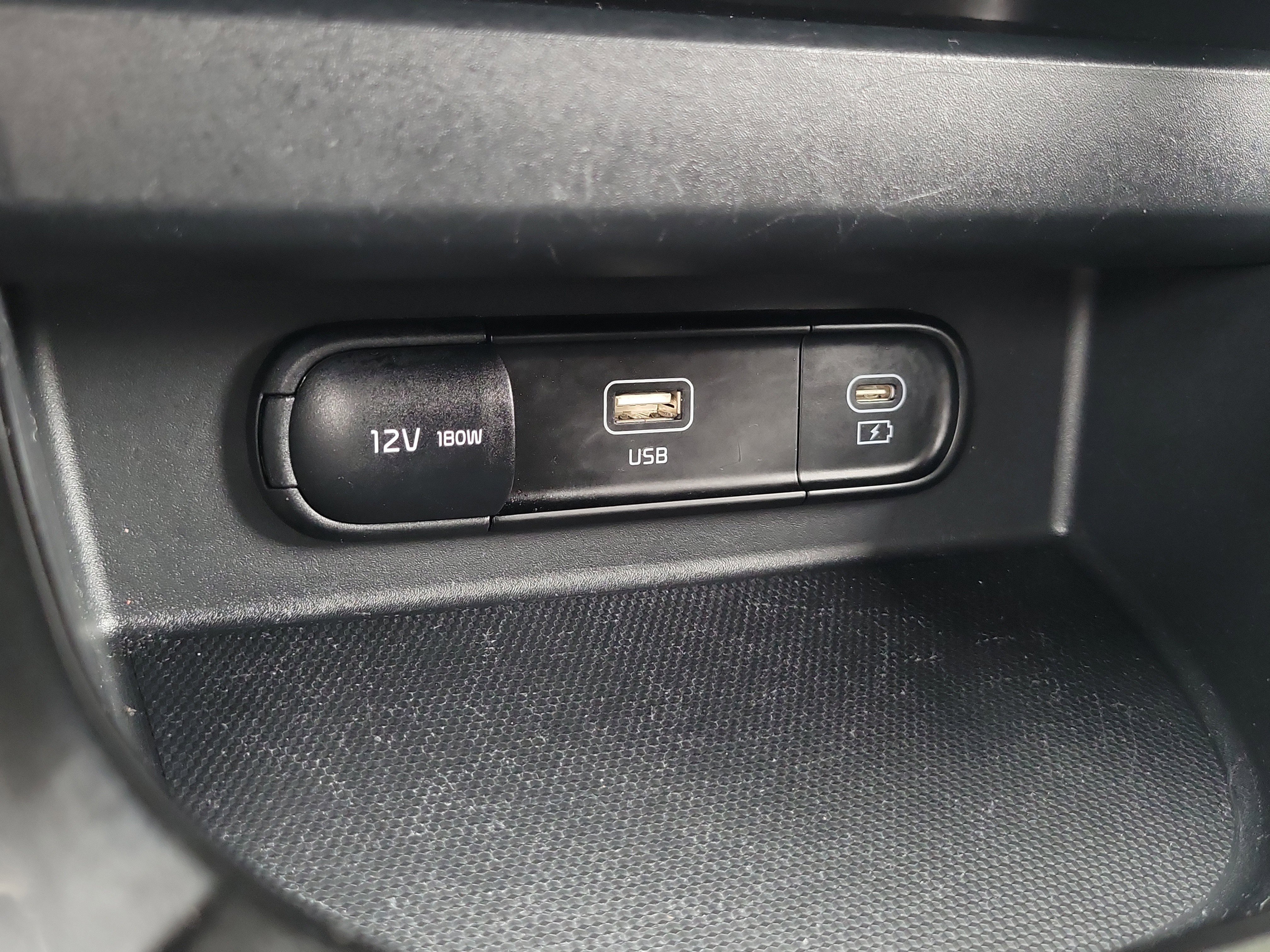 Used 2025 Kia Seltos S FWD image 28