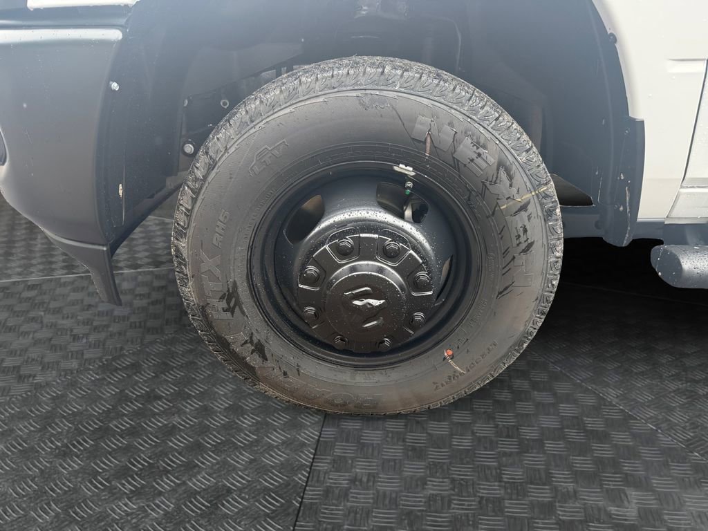 New 2026 RAM 3500 Tradesman AWD/4WD image 14