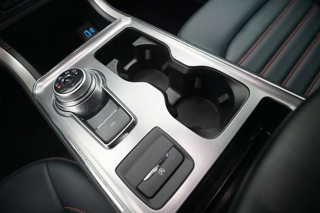 Used 2023 Ford Edge SEL w/ Sport Appearance Package image 17