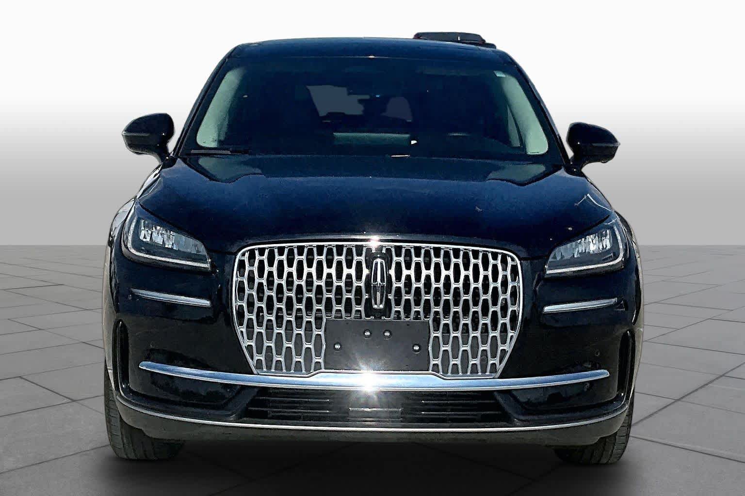 Used 2024 Lincoln Corsair FWD w/ Equipment Group 101A image 3