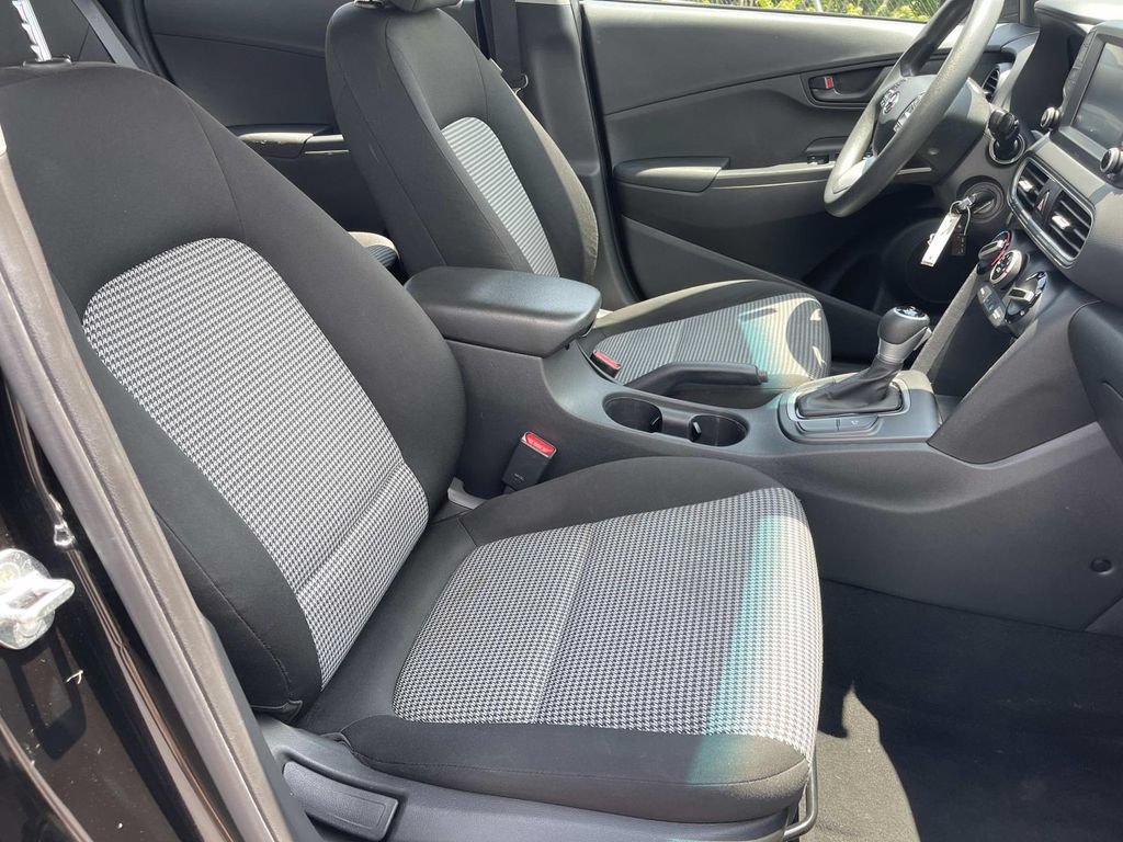 Used 2021 Hyundai Kona SE FWD image 21